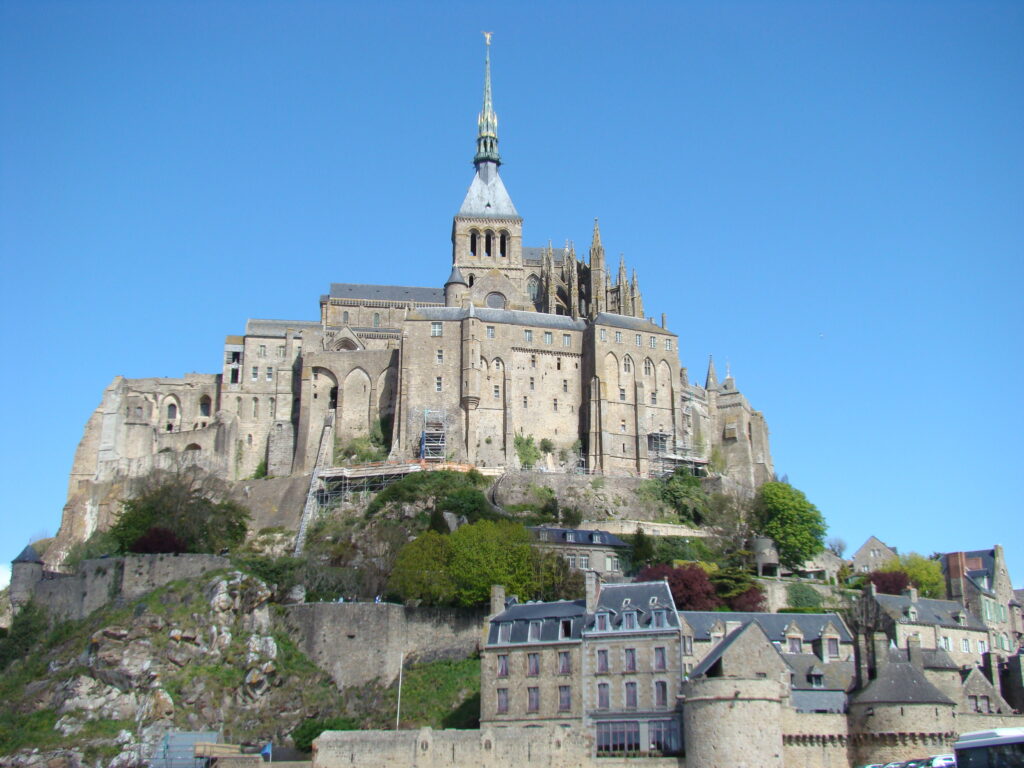 Sightseeing in France with Private driver guide